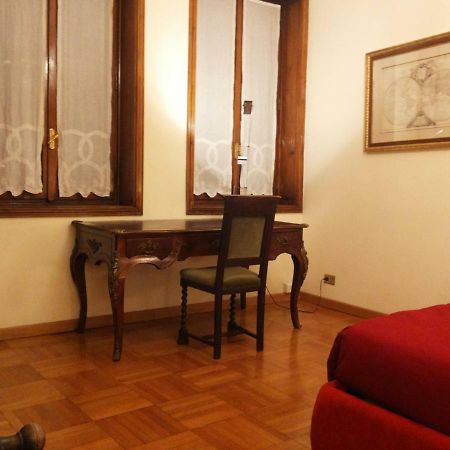 Piazza Duomo Apartment Milão Exterior foto