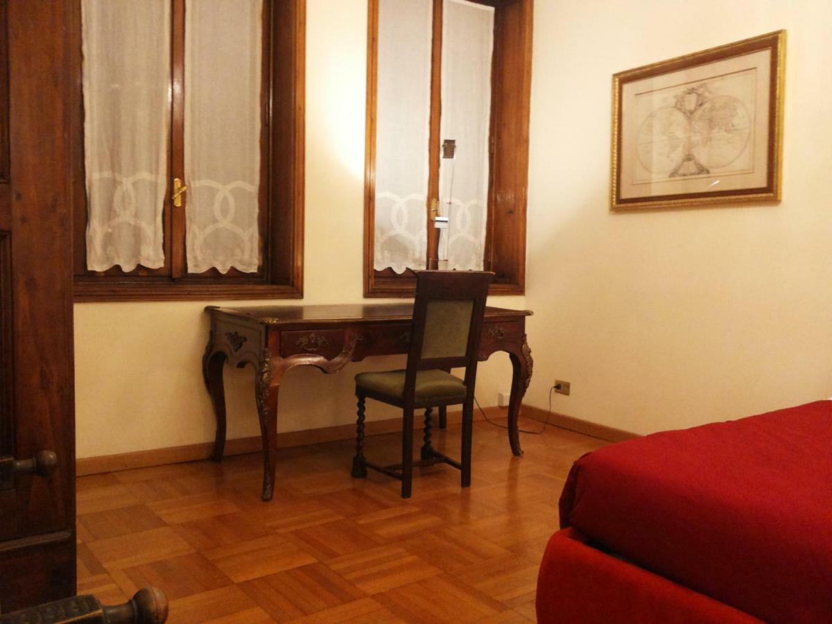 Piazza Duomo Apartment Milão Exterior foto